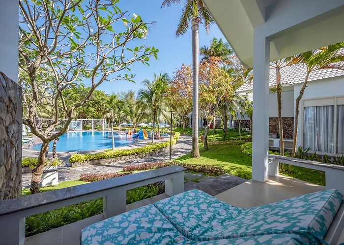 Carmelina Beach Resort Ho Tram